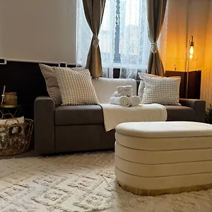 Appartamento Regina In Verona - Sky Tv, Wifi E Breakfast Box, Milano